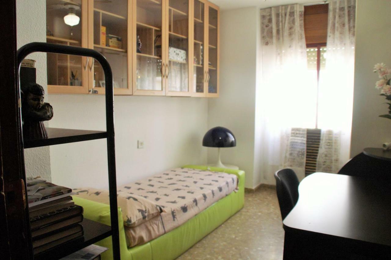 Lola Apartment Гранада Екстериор снимка